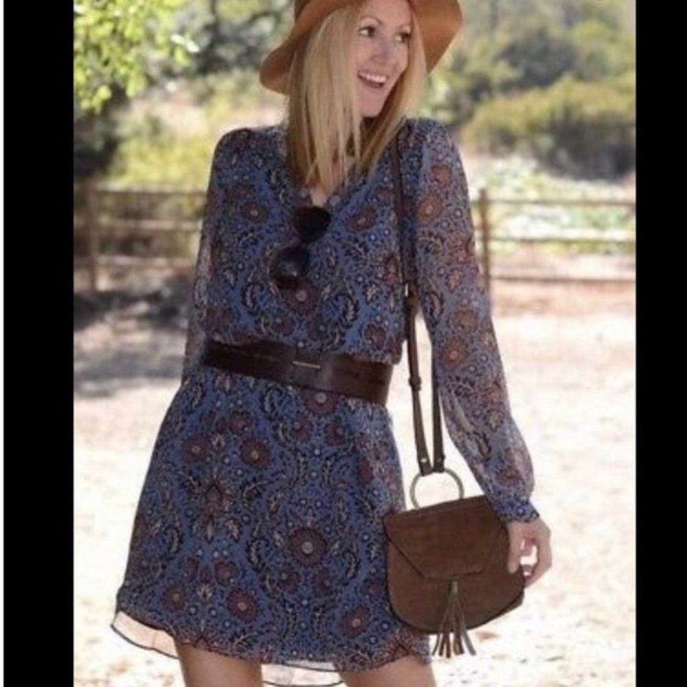 Cabi Floral Provinical mini shift Dress Sz XS